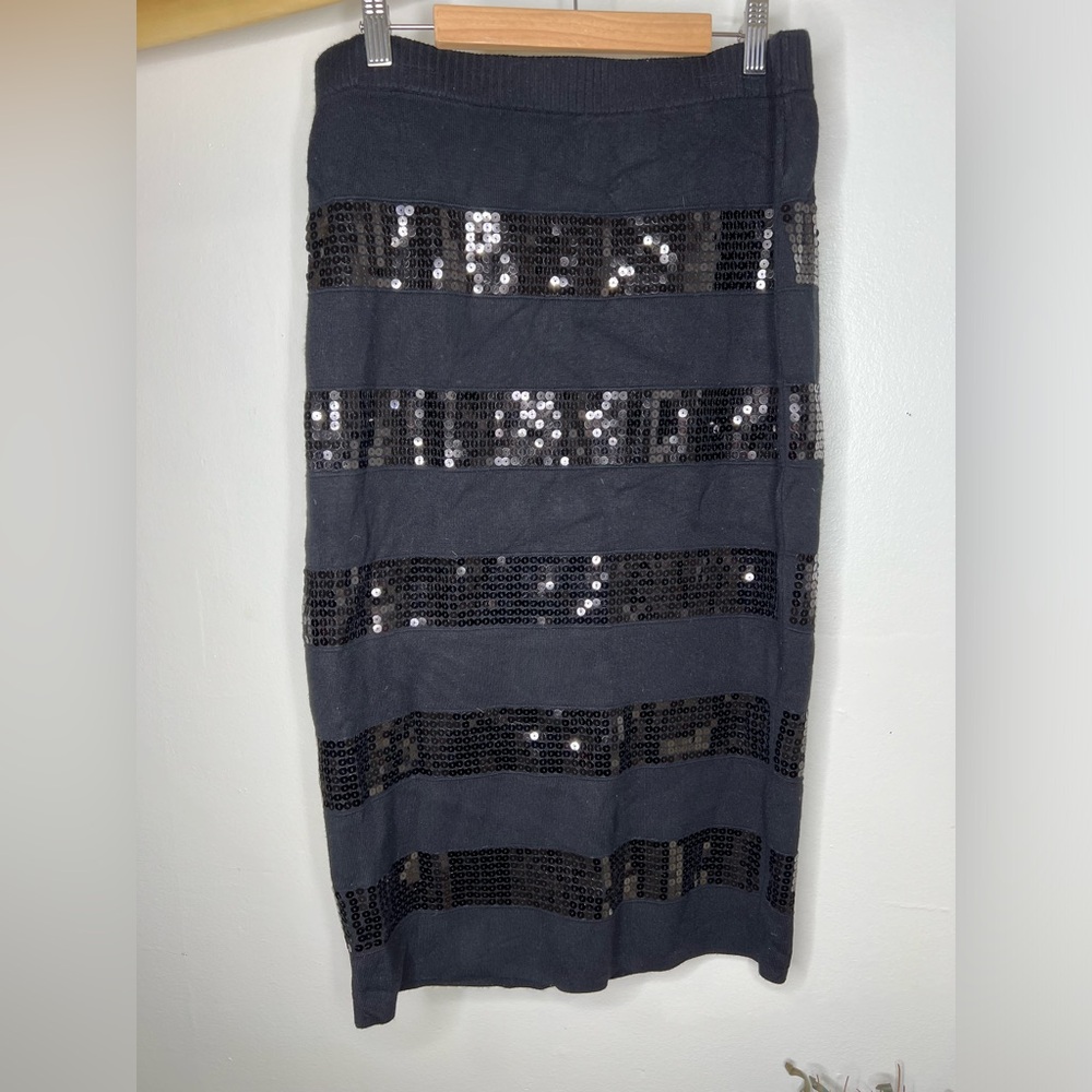 EVA MENDES New York & Company  Sweater Sequin Pencil Skirt